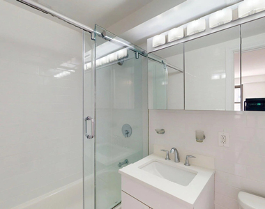 145 East 16th Street - Photo Thumbnail 5