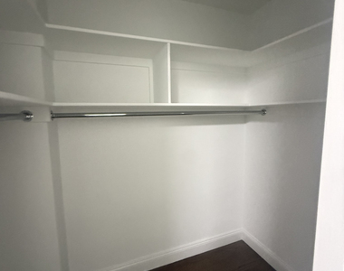 400 East 89th Street - Photo Thumbnail 9