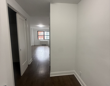 400 East 89th Street - Photo Thumbnail 8