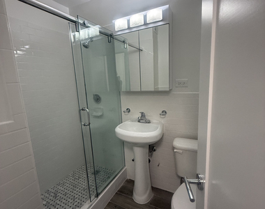 400 East 89th Street - Photo Thumbnail 13