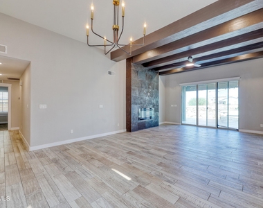 7799 Enchanted View Drive - Photo Thumbnail 18