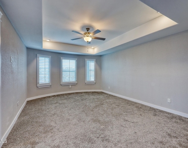 7799 Enchanted View Drive - Photo Thumbnail 35
