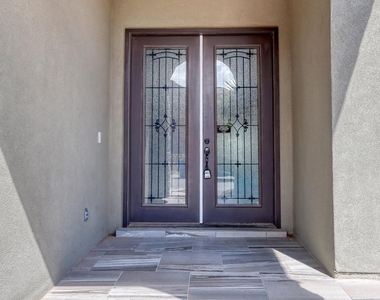 7799 Enchanted View Drive - Photo Thumbnail 4