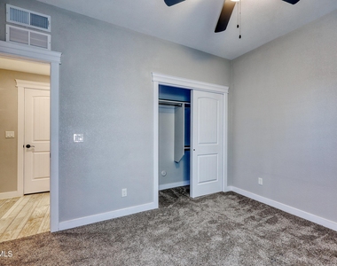 7799 Enchanted View Drive - Photo Thumbnail 28