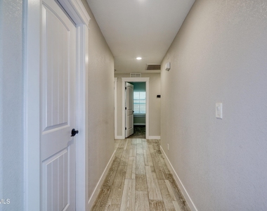 7799 Enchanted View Drive - Photo Thumbnail 23