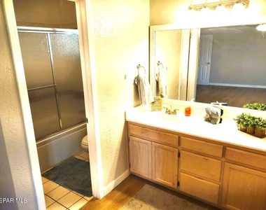 3610 Buxton Drive - Photo Thumbnail 31