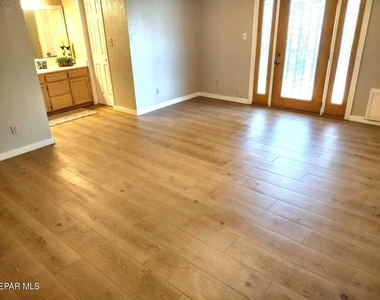 3610 Buxton Drive - Photo Thumbnail 16