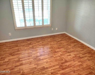 3610 Buxton Drive - Photo Thumbnail 20