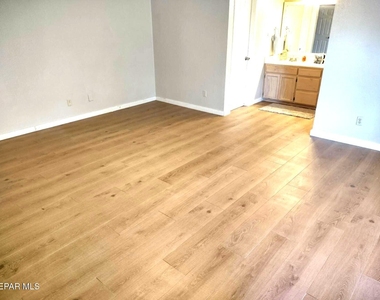 3610 Buxton Drive - Photo Thumbnail 18