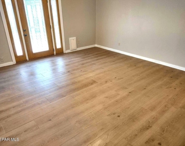 3610 Buxton Drive - Photo Thumbnail 17