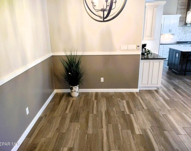 768 Pontop Hall Street - Photo Thumbnail 4