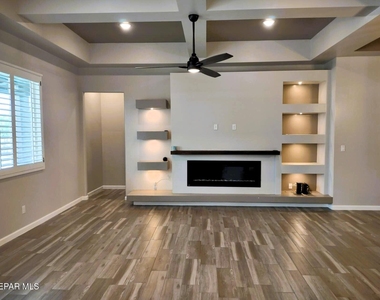 768 Pontop Hall Street - Photo Thumbnail 2