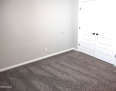 768 Pontop Hall Street - Photo Thumbnail 15