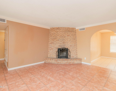1736 Bing Crosby Drive - Photo Thumbnail 14
