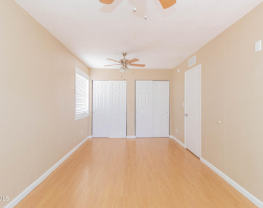 1736 Bing Crosby Drive - Photo Thumbnail 33