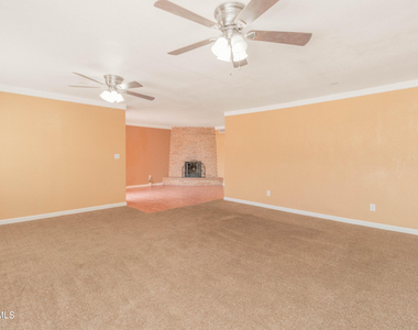1736 Bing Crosby Drive - Photo Thumbnail 11