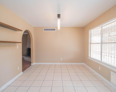 1736 Bing Crosby Drive - Photo Thumbnail 17
