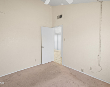 10207 Angel Falls Place - Photo Thumbnail 18