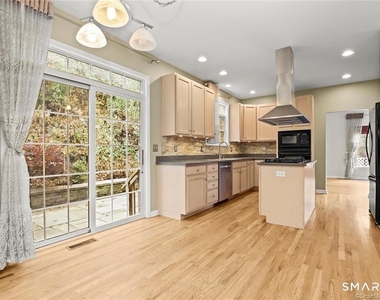 22 Apollo Road - Photo Thumbnail 10