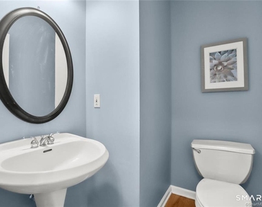 22 Apollo Road - Photo Thumbnail 13