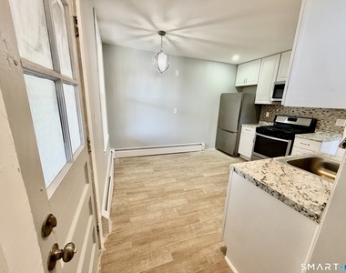 39 Pawtucket Street - Photo Thumbnail 5