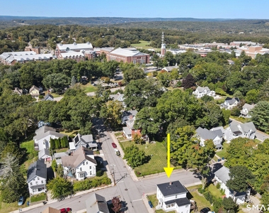 251 Summit Street - Photo Thumbnail 3