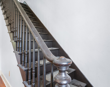 251 Summit Street - Photo Thumbnail 4