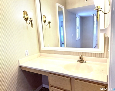 823 Old Pond Lane - Photo Thumbnail 9
