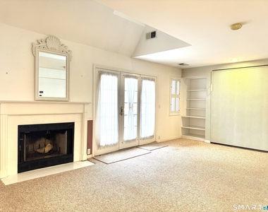 823 Old Pond Lane - Photo Thumbnail 3