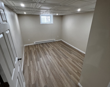 93 Burritt Street - Photo Thumbnail 3
