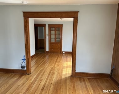 82 Lorenzo Street - Photo Thumbnail 3