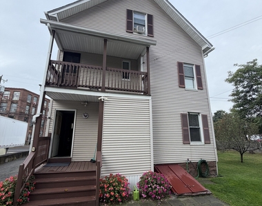 1706 Thomaston Avenue - Photo Thumbnail 2