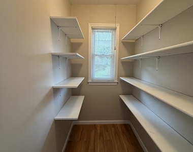 1706 Thomaston Avenue - Photo Thumbnail 14