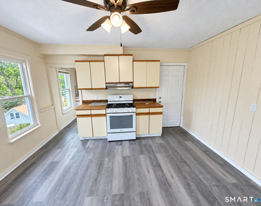 7 Rockwood Avenue - Photo Thumbnail 6