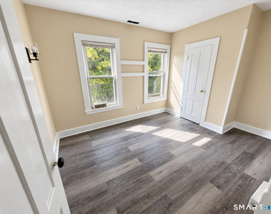 7 Rockwood Avenue - Photo Thumbnail 3