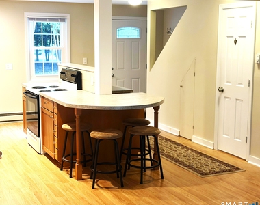 391 Main Street - Photo Thumbnail 8