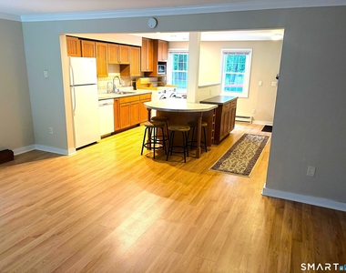 391 Main Street - Photo Thumbnail 7
