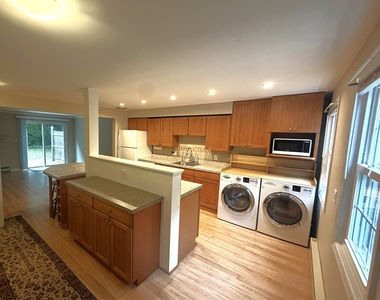 391 Main Street - Photo Thumbnail 1