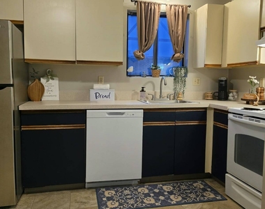 1448 Meriden Road - Photo Thumbnail 10