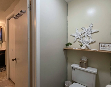 1448 Meriden Road - Photo Thumbnail 13