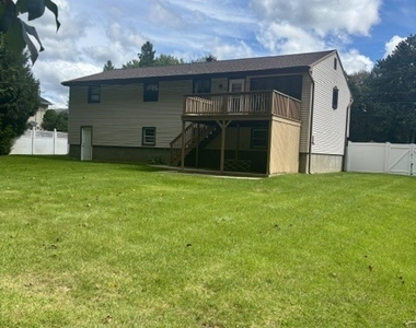 129 Oldham Avenue - Photo Thumbnail 26