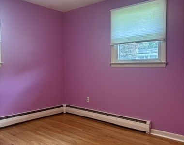 129 Oldham Avenue - Photo Thumbnail 16