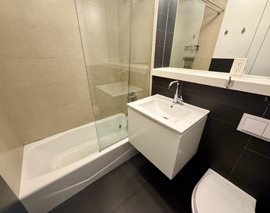 147 Rogers Avenue - Photo Thumbnail 11