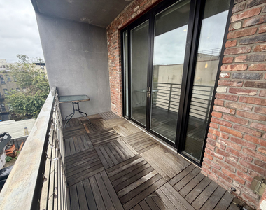 147 Rogers Avenue - Photo Thumbnail 13