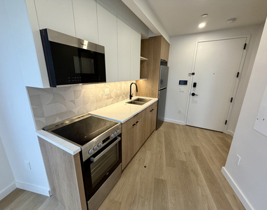 1615 Cedar Street - Photo Thumbnail 1