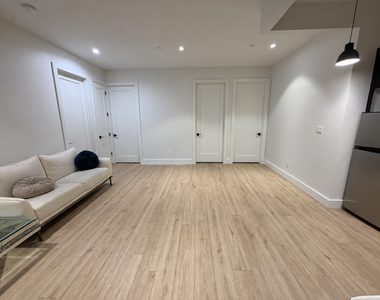 1613 Brooklyn Avenue - Photo Thumbnail 2