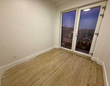 1613 Brooklyn Avenue - Photo Thumbnail 5