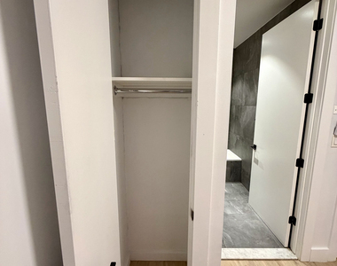 1613 Brooklyn Avenue - Photo Thumbnail 13