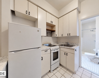 218 East 85th Street - Photo Thumbnail 2
