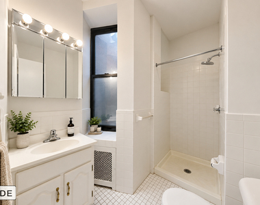 218 East 85th Street - Photo Thumbnail 3